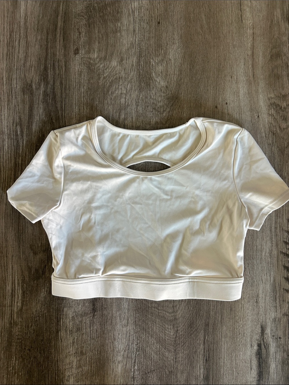 HALARA Cream Open-Back Crop Top